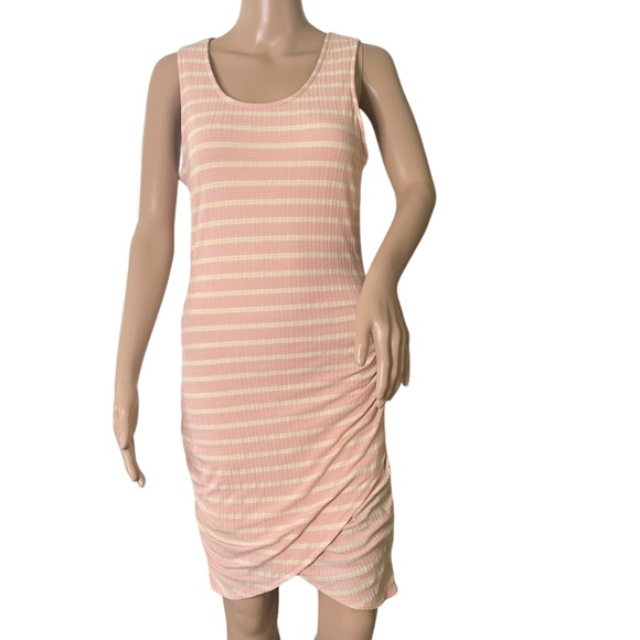 Kaleigh Peach & Cream Sleeveless Dress w Side Ruching & Crossover Front at Hem - Picture 8 of 14